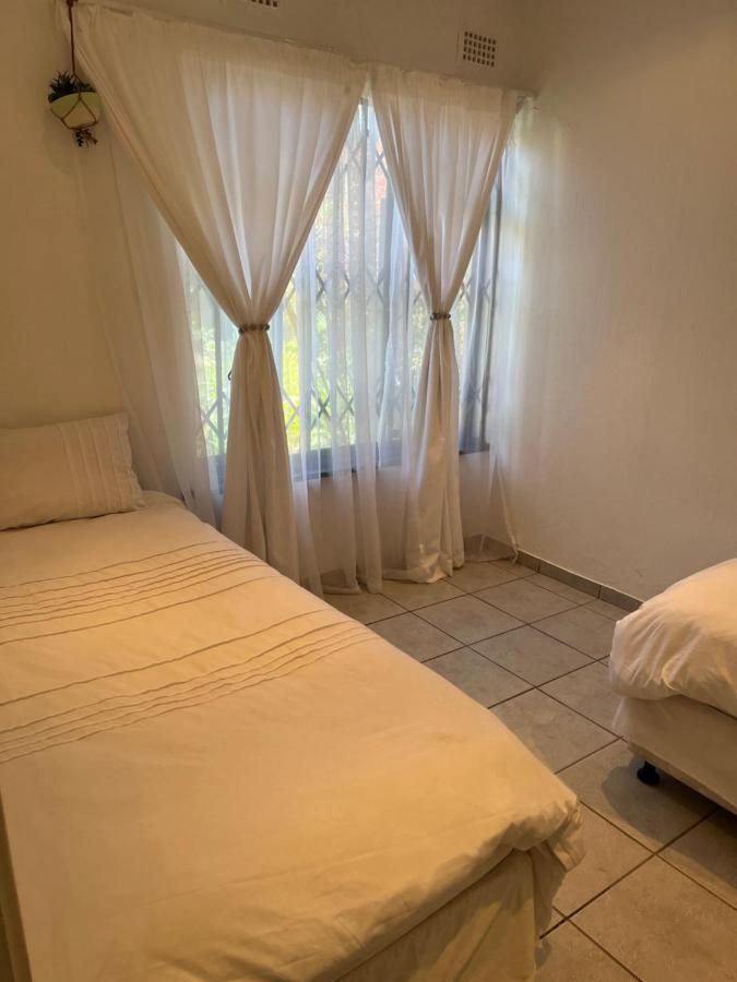 Mtunzi Park, 39 Peaceful Shores Villa Scottburgh Exterior foto