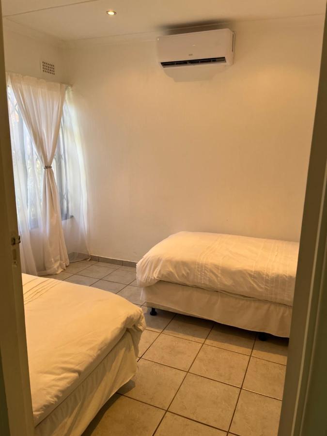 Mtunzi Park, 39 Peaceful Shores Villa Scottburgh Exterior foto